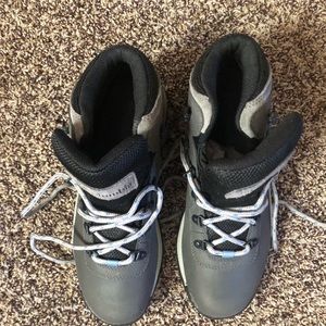 Columbia Women’s boots 8.5